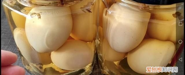 鸡蛋买回家直接放冰箱储存就废了