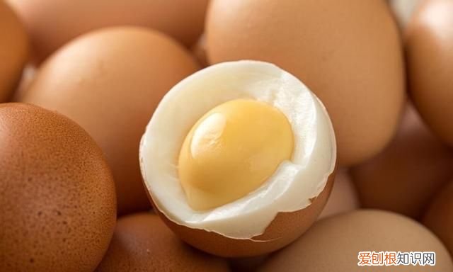 鸡蛋买回家直接放冰箱储存就废了