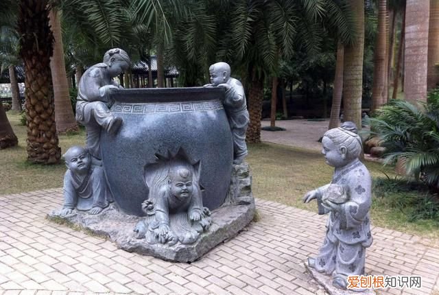 马未都质疑历史教授司马光砸缸