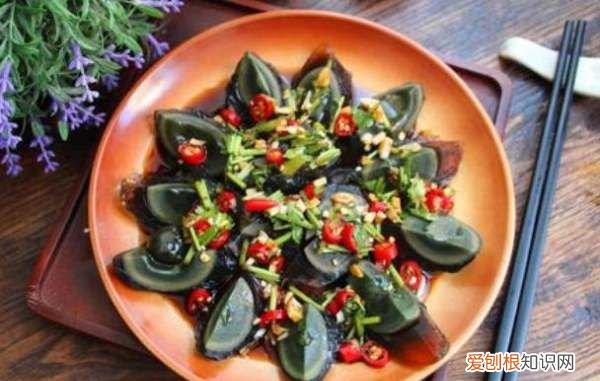 怎么去松花蛋怪味，皮蛋怎么去除石灰味道