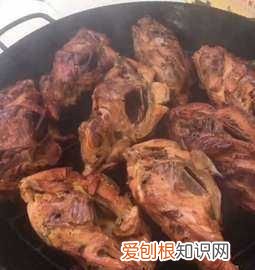 炸鸡骨架的做法，路边摊炸鸡架的配方和做法