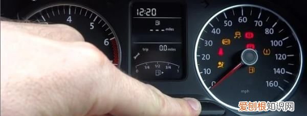 远景x5保养提示灯怎么消除，车上保养提示自己怎么消除