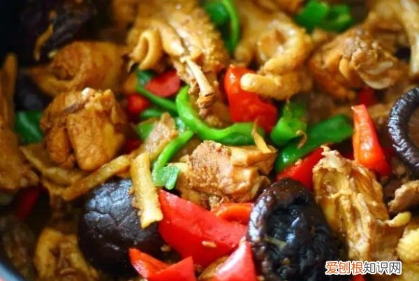 红烧鸡的做法家常，红烧公鸡的家常做法