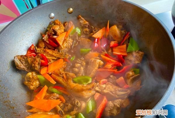 红烧鸡的做法家常，红烧公鸡的家常做法