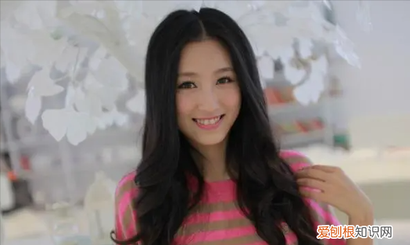 王彦霖为妻子庆生