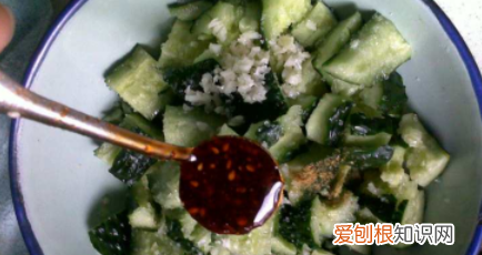 拍黄瓜用什么醋，手拍凉拌黄瓜用什么醋