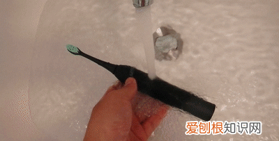 同同家声波电动牙刷t11使用测评