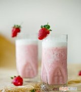 草莓冰沙怎么做，草莓酸奶冰沙怎么做