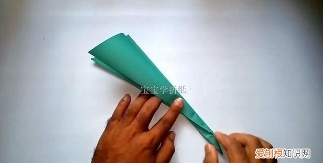 简易纸飞机折法,儿童手工折纸飞机大全