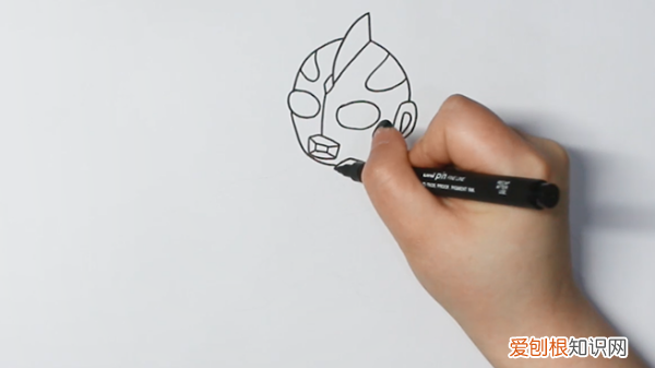 迪迦奥特曼怎么画，怎么画迪迦奥特曼