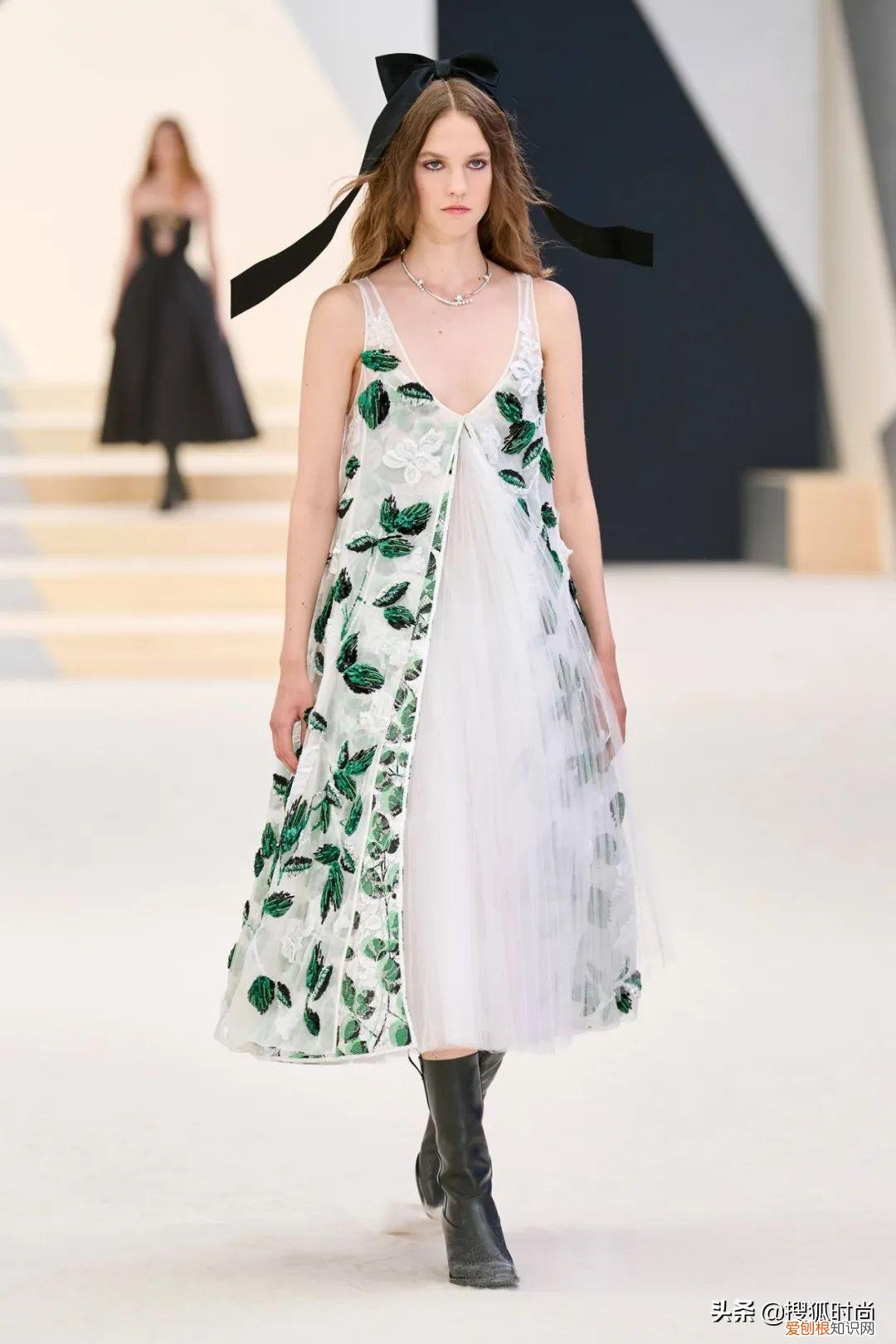 礼服设计图手稿