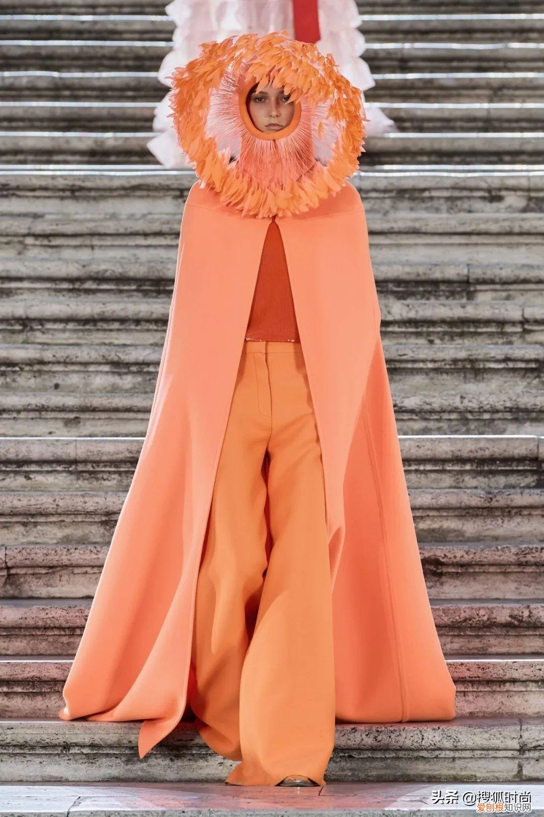 礼服设计图手稿