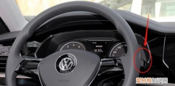 高尔夫雨刷怎么操作使用，大众高尔夫感应雨刷使用方法