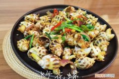 炒花螺的做法，芹菜炒花螺的做法