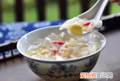 莲子配什么煲汤，莲子可以和什么东西一起煮好吃