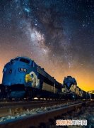 拍火车视频配什么文案