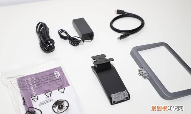 switch适合外接多大显示器