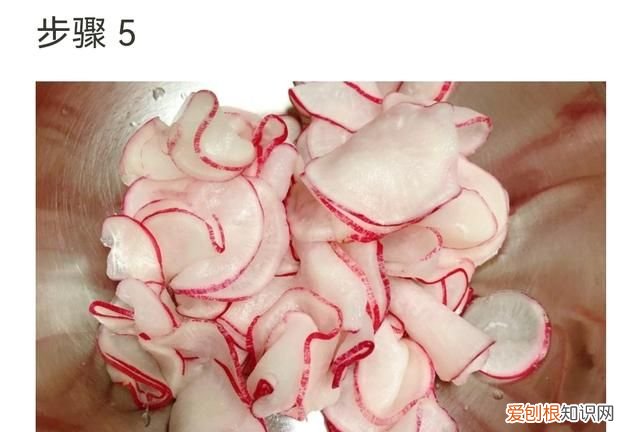 大红萝卜怎么做好吃，大红萝卜怎么吃好吃家常做法