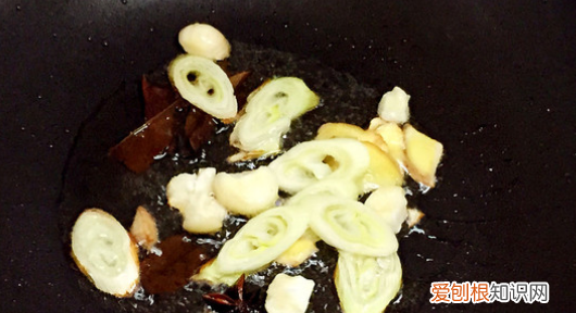 碳锅鱼的做法和配料