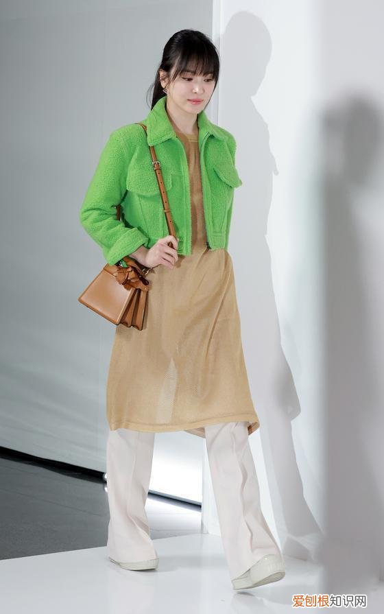 阿贝克隆比费奇