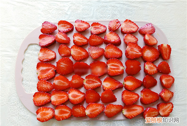 冻干草莓怎么做，家庭自制冻干草莓做法