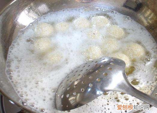 空心芝麻球的做法，芝麻球是怎么做出来的