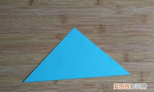 剪纸雪花步骤图片,手工雪花是怎么剪的