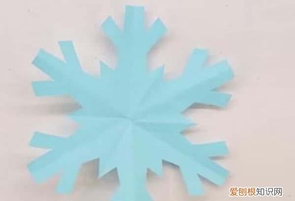 剪纸雪花步骤图片,手工雪花是怎么剪的