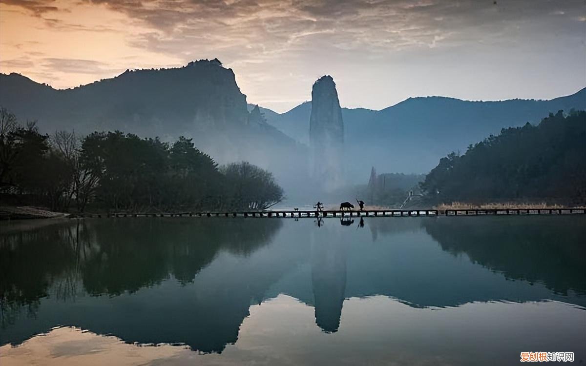 天童山中月夜独坐