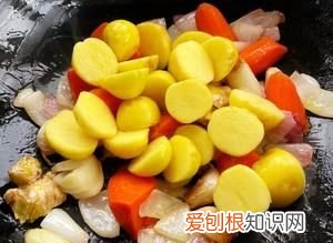 鸡爪煲怎么烧，鸡爪煲的做法