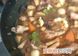 鸡爪煲怎么烧，鸡爪煲的做法