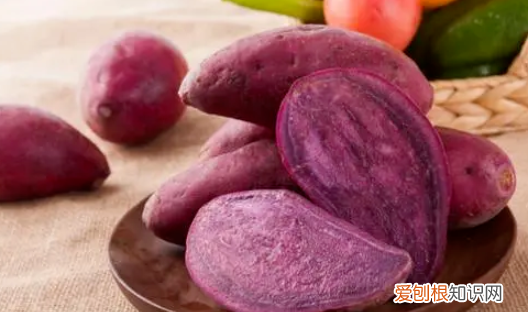 紫薯和米饭哪个热量高，每天吃一个蒸紫薯的惊人变化