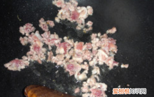 鱼香豆腐正宗的做法，在家怎么做鱼香豆腐简单方便又好吃