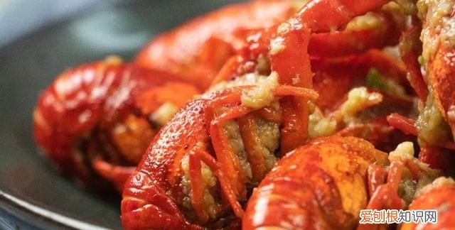 虾黄怎么做才好吃，2斤龙虾怎么做才好吃