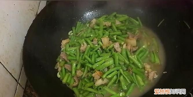 豆角怎么做好吃又简单,长扁豆角怎么做好吃又简单