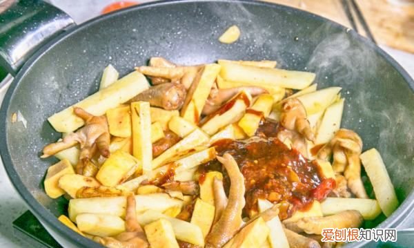 正宗蟹煲的做法，肉蟹煲的家常做法窍门