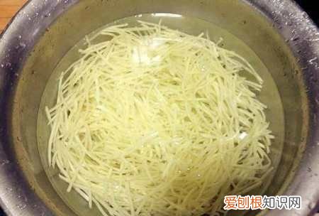 怎么做香辣土豆丝好吃,家常菜之香辣土豆丝做法