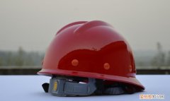 红安全帽代表什么，工地上红色安全帽代表什么
