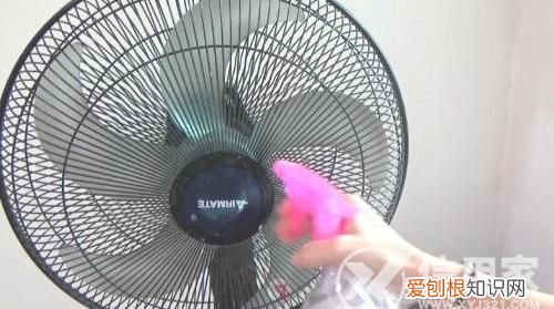 小吊扇不转了怎么修理，床上小吊扇不转了怎么修理