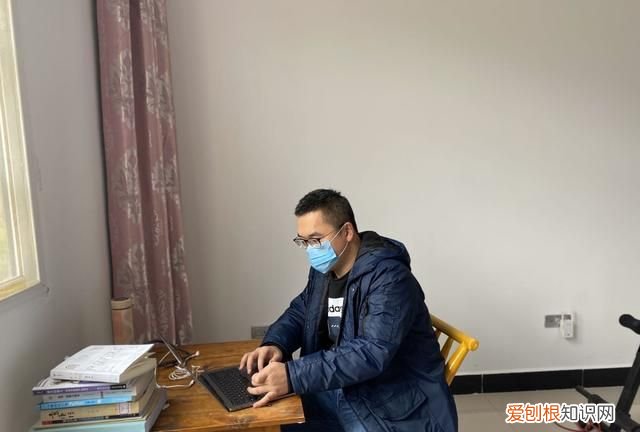 智能疫情咨询机器人背后的年轻人