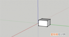 3dsmax平面如何复制，3dMax中如何镜像复制物体