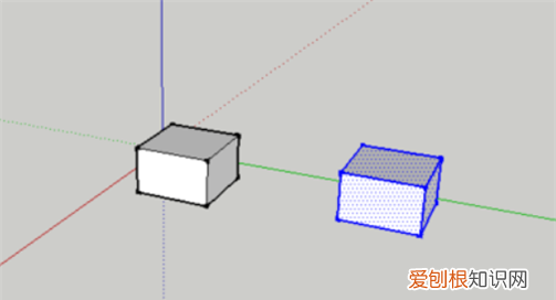 3dsmax平面如何复制，3dMax中如何镜像复制物体