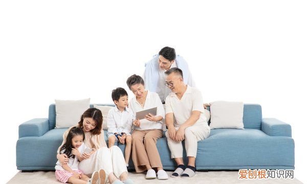 吃饭看电视的坏处有哪些，看电视多了对孩子有哪些害处