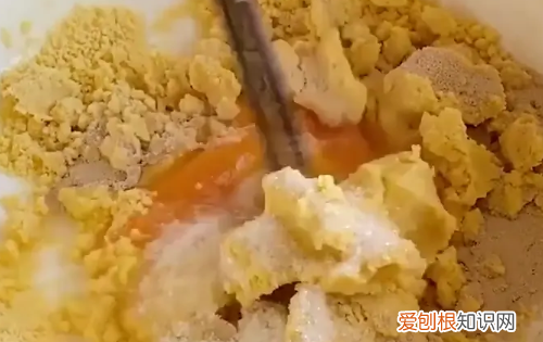 稀面糊饼的家常做法，用稀面糊做软饼怎么容易薄