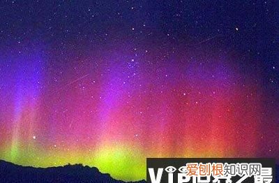 出现极光流星是什么层，为什么月球看不到极光和流星