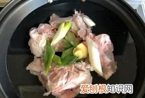 家常炖猪大骨的做法，炖大骨头的家常做法