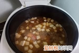 腊肉饭的电饭煲做法，电饭煲怎么做腊味饭?