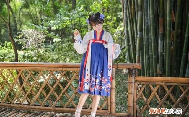 穿汉服头发怎么扎好看简单