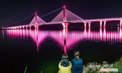 一座桥怎么发朋友圈，雨天文案古文短句干净