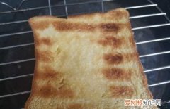 烤面包片上涂的什么材料